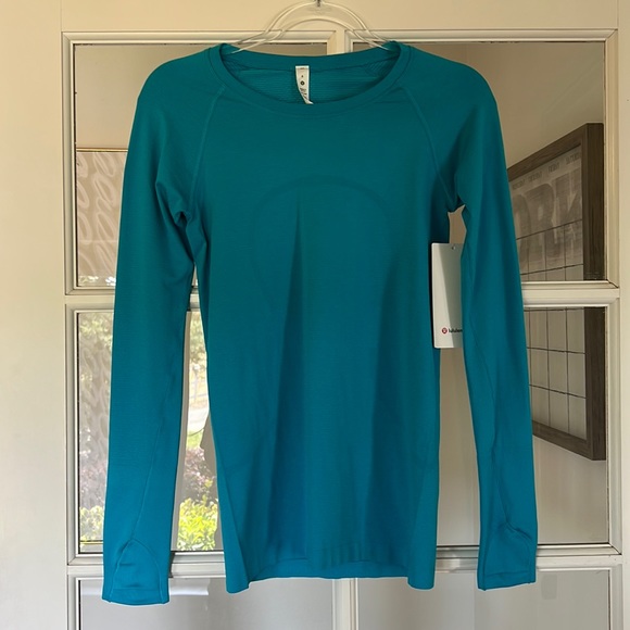 lululemon athletica Tops - NWT LULULEMON SWIFTLY TECH LONG SLEEVE.
